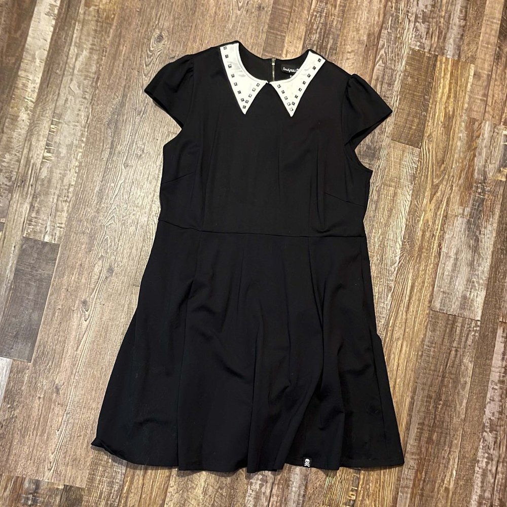 Sourpuss Stud Collar Dress: Black and White
